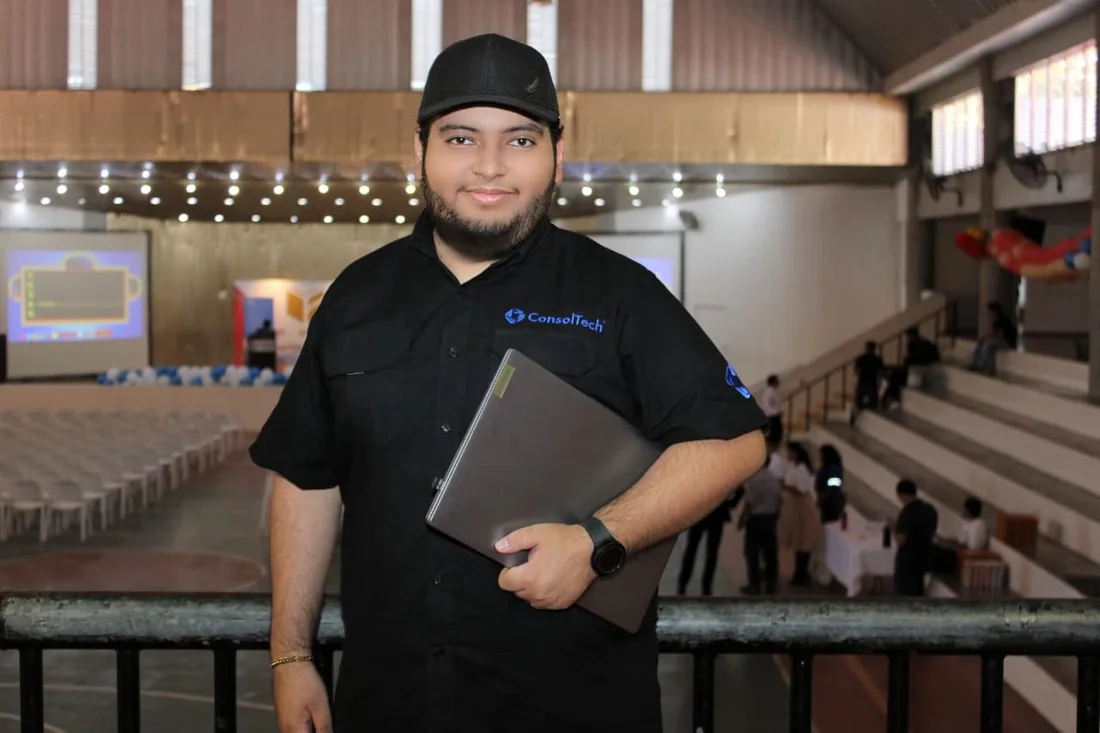 Rafael Martinez, founder of ConsolTech, in corporate uniform at the event